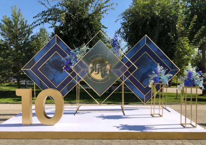 Открывайте для себя новые коллекции